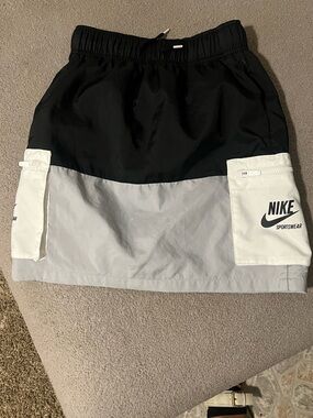 Nike Black, Light Gray and White Colorblock Athletic Skirt